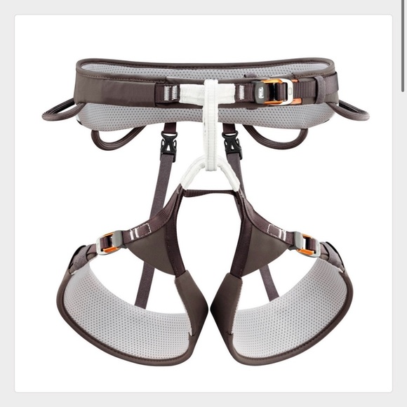 Petzl Aquila Climbing Harness - Picture 2 of 2